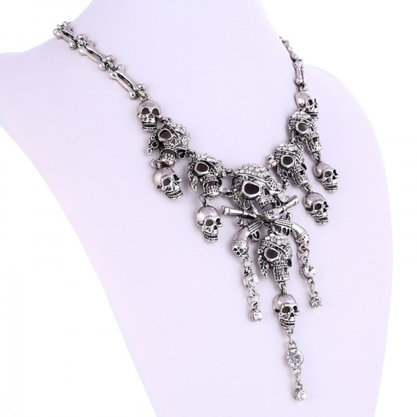 Pirat Skull Bones Collier